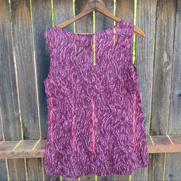 5/$20 Eddie Bauer Pink/maroon floral sleeveless top sz M - Picture 5 of 10